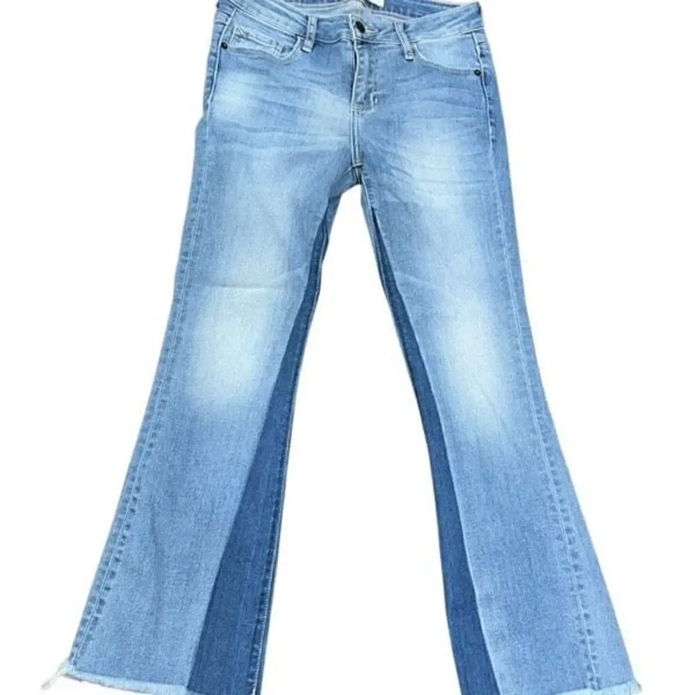 Hidden Jeans Two Tone Cropped Bell Bottom Flared Jeans Size 25 - Picture 1 of 5